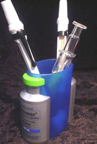 blyant holder med produkt attrap p� siden 